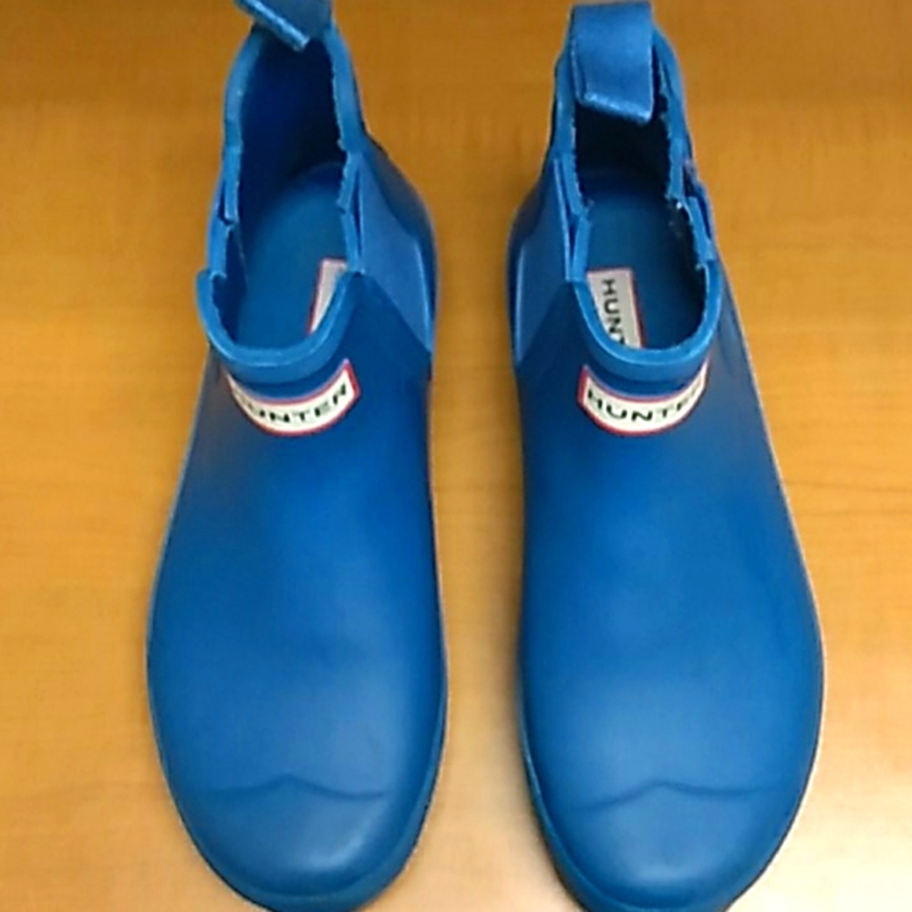 Hunter ankle rainboots size 6